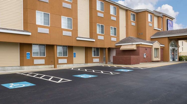 Sleep Inn and Suites Niantic North Exterior