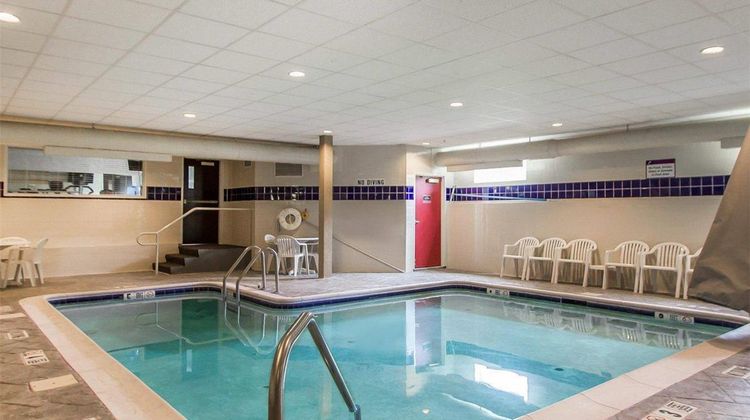 Sleep Inn and Suites Niantic North Pool