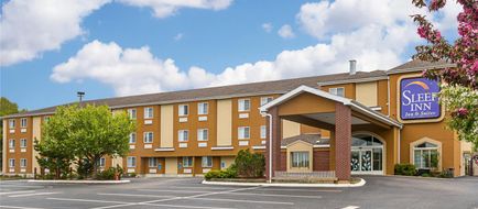 Sleep Inn and Suites Niantic North Exterior