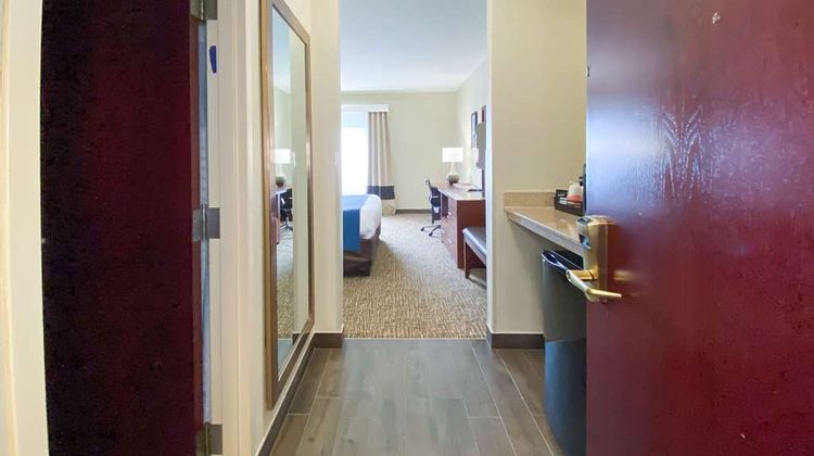 Comfort Inn Room