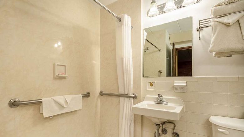 <b>Econo Lodge Inn & Suites Suite</b>. Images powered by <a href="https://iceportal.shijigroup.com/" title="IcePortal" target="_blank">IcePortal</a>.