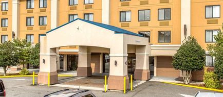 Comfort Inn and Suites Meriden East Exterior