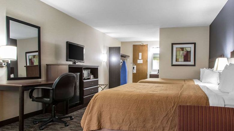 <b>Quality Inn & Suites Suite</b>. Images powered by <a href="https://iceportal.shijigroup.com/" title="IcePortal" target="_blank">IcePortal</a>.