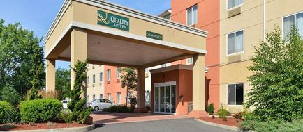 Quality Suites Stratford Exterior