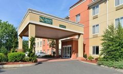 Quality Suites Stratford
