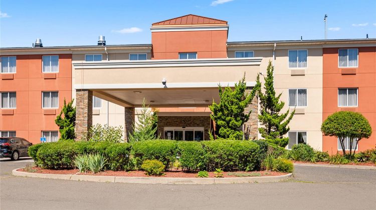 Quality Suites Stratford Exterior
