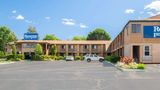 Rodeway Inn & Suites Exterior