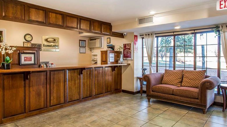 <b>Econo Lodge Milldale-Southington Lobby</b>. Images powered by <a href="https://iceportal.shijigroup.com/" title="IcePortal" target="_blank">IcePortal</a>.