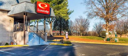 Econo Lodge Milldale-Southington Exterior