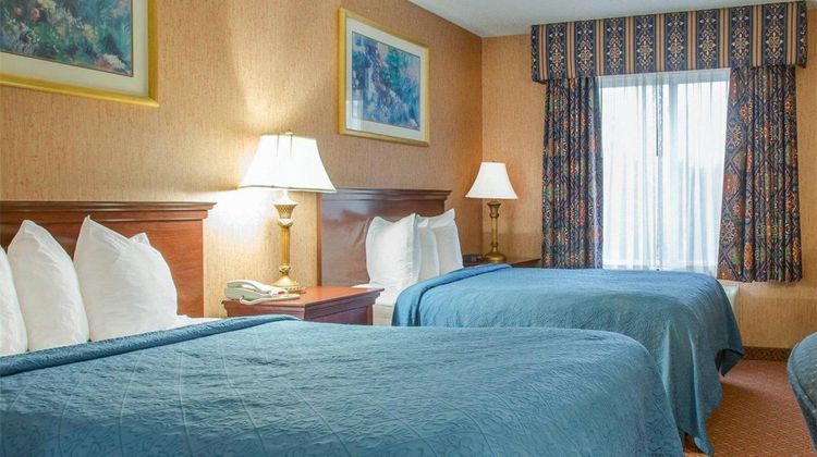 Quality Inn & Suites Room
