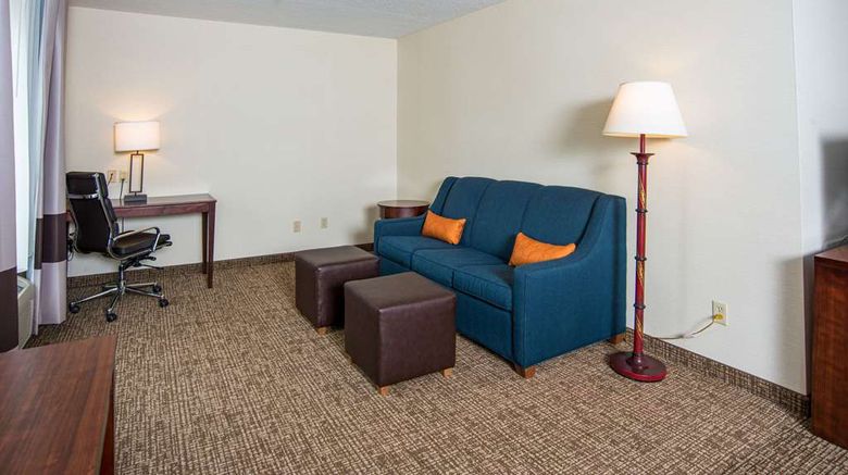 <b>Comfort Inn Naugatuck Shelton Suite</b>. Images powered by <a href="https://iceportal.shijigroup.com/" title="IcePortal" target="_blank">IcePortal</a>.
