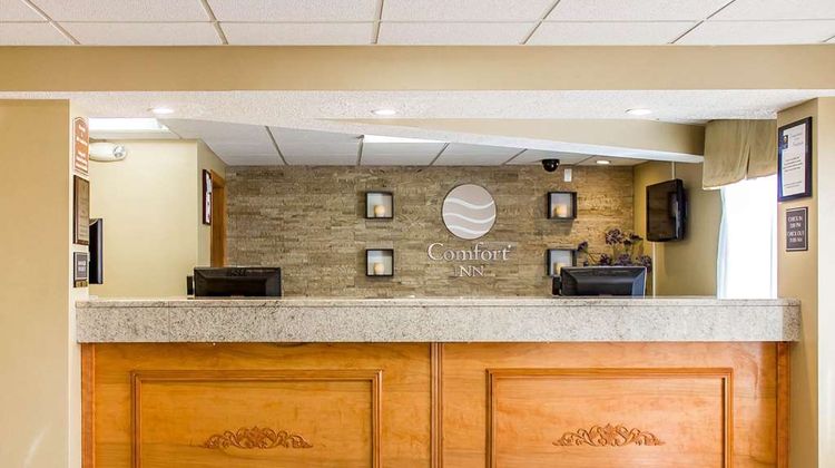 Comfort Inn Wethersfield Lobby