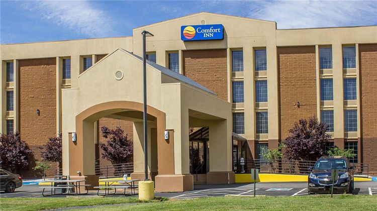 Comfort Inn Wethersfield Exterior