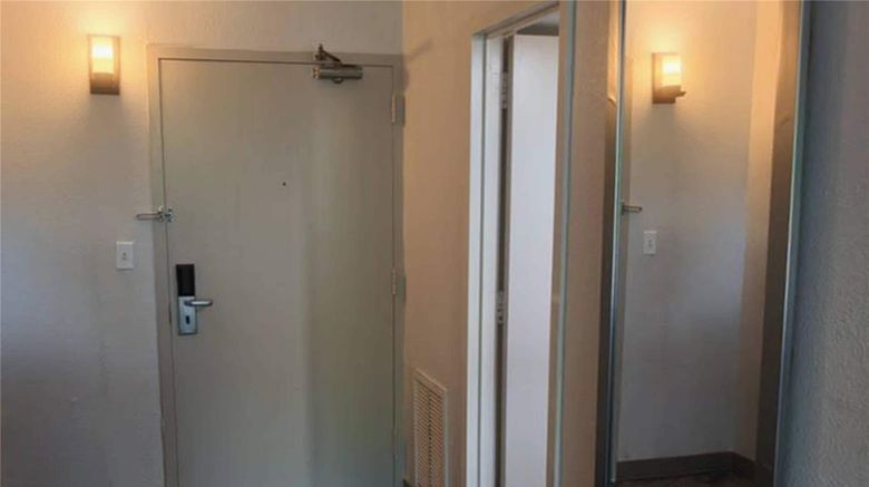 <b>Comfort Inn Wethersfield Room</b>. Images powered by <a href="https://iceportal.shijigroup.com/" title="IcePortal" target="_blank">IcePortal</a>.