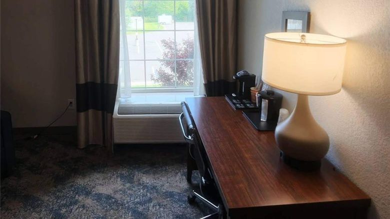 <b>Comfort Inn Wethersfield Room</b>. Images powered by <a href="https://iceportal.shijigroup.com/" title="IcePortal" target="_blank">IcePortal</a>.