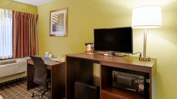 Quality Inn Room