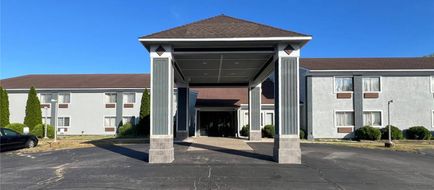 Quality Inn Exterior