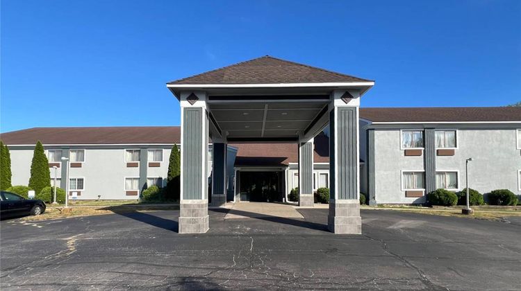 Quality Inn Exterior