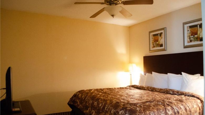 <b>Rodeway Inn & Suites, East Windsor Room</b>. Images powered by <a href="https://iceportal.shijigroup.com/" title="IcePortal" target="_blank">IcePortal</a>.