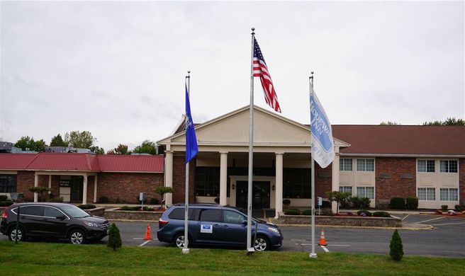Rodeway Inn & Suites, East Windsor Exterior