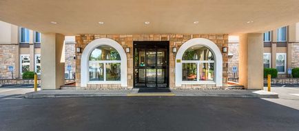 Comfort Inn & Suites Exterior