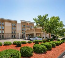 Comfort Inn & Suites Exterior