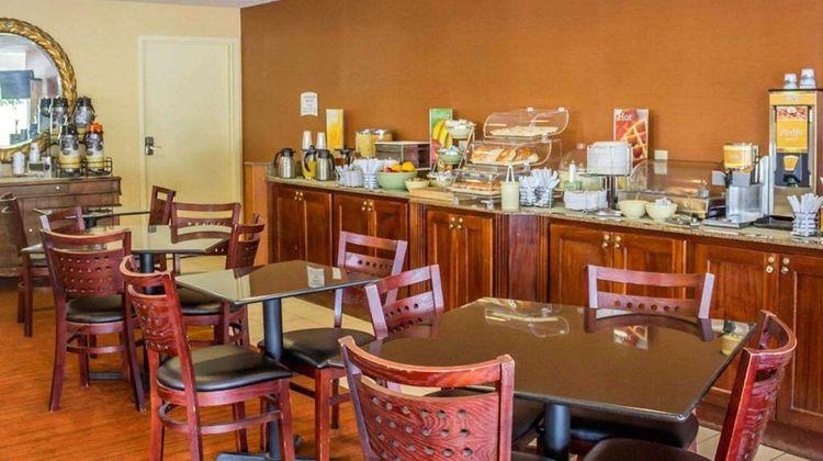 Quality Inn Waterbury Restaurant