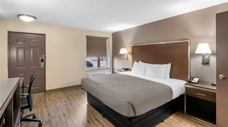 Quality Inn Waterbury Room