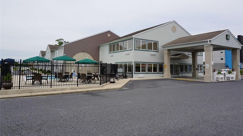<b>Quality Inn & Suites Georgetown Exterior</b>. Images powered by <a href="https://iceportal.shijigroup.com/" title="IcePortal" target="_blank">IcePortal</a>.
