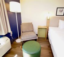 Quality Inn & Suites Georgetown Room