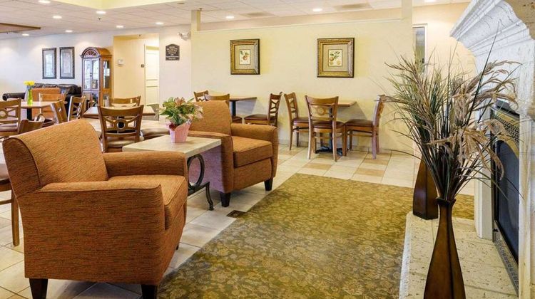 MainStay Suites Lobby