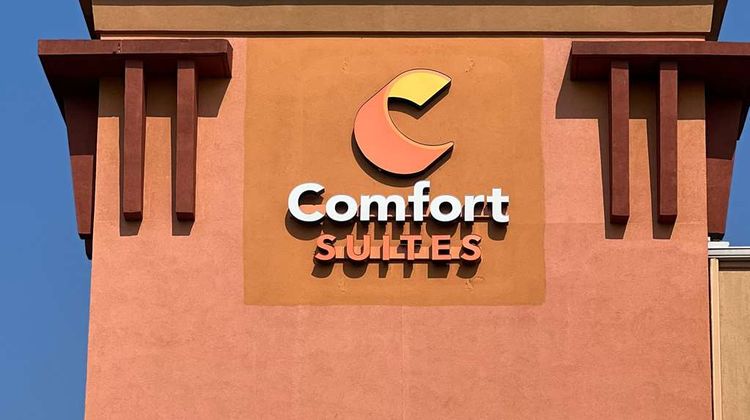 Comfort Suites Seaford Exterior