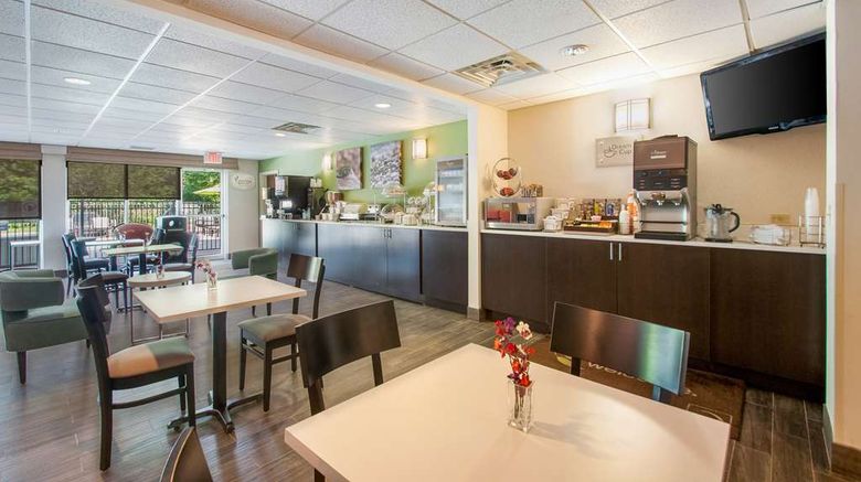 <b>Sleep Inn and Suites Dover University Area Restaurant</b>. Images powered by <a href="https://iceportal.shijigroup.com/" title="IcePortal" target="_blank">IcePortal</a>.