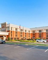 Comfort Inn & Suites Newark