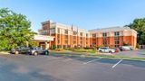 Comfort Inn & Suites Newark Exterior