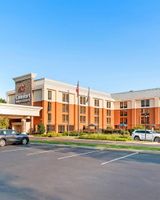 Comfort Inn & Suites Newark