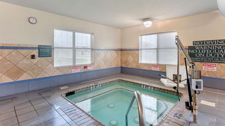 <b>Comfort Inn and Suites Dover Spa</b>. Images powered by <a href="https://iceportal.shijigroup.com/" title="IcePortal" target="_blank">IcePortal</a>.