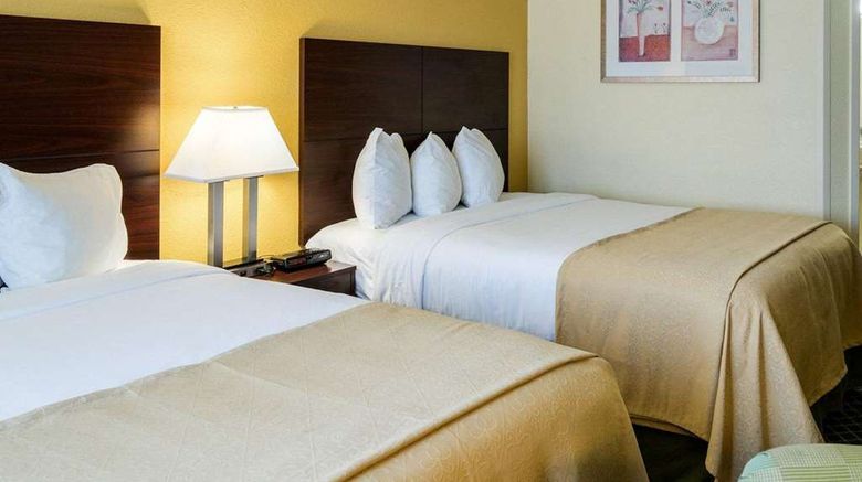 <b>Quality Inn Newark Room</b>. Images powered by <a href="https://iceportal.shijigroup.com/" title="IcePortal" target="_blank">IcePortal</a>.