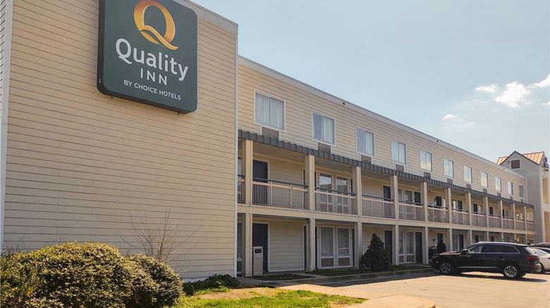 <b>Quality Inn Newark Exterior</b>. Images powered by <a href="https://iceportal.shijigroup.com/" title="IcePortal" target="_blank">IcePortal</a>.