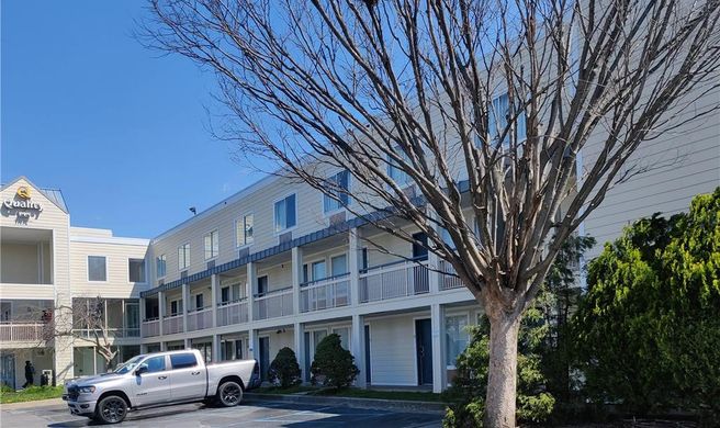 Quality Inn Newark Exterior