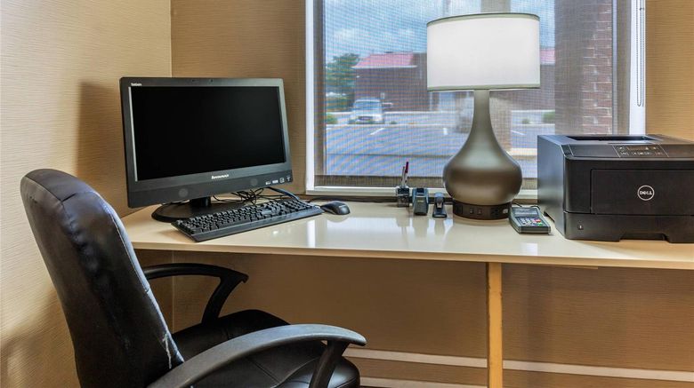 <b>Comfort Suites Dover Other</b>. Images powered by <a href="https://iceportal.shijigroup.com/" title="IcePortal" target="_blank">IcePortal</a>.