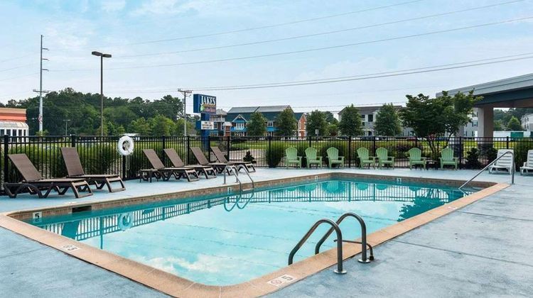 Comfort Inn Pool