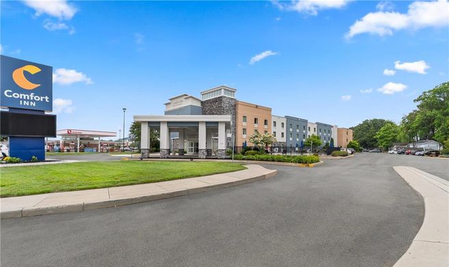 Comfort Inn Exterior