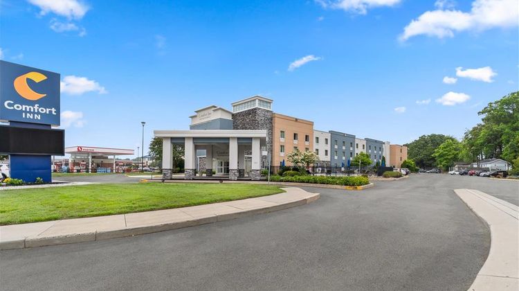 Comfort Inn Exterior