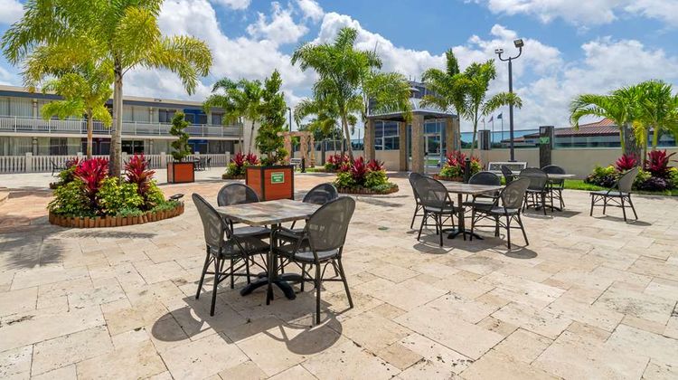 Quality Inn & Conference Tampa-Brandon Exterior