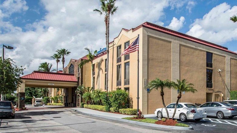Comfort Inn  and  Suites-W. Palm Beach South Exterior. Images powered by <a href="https://iceportal.shijigroup.com" target="_blank" rel="noopener">Ice Portal</a>.