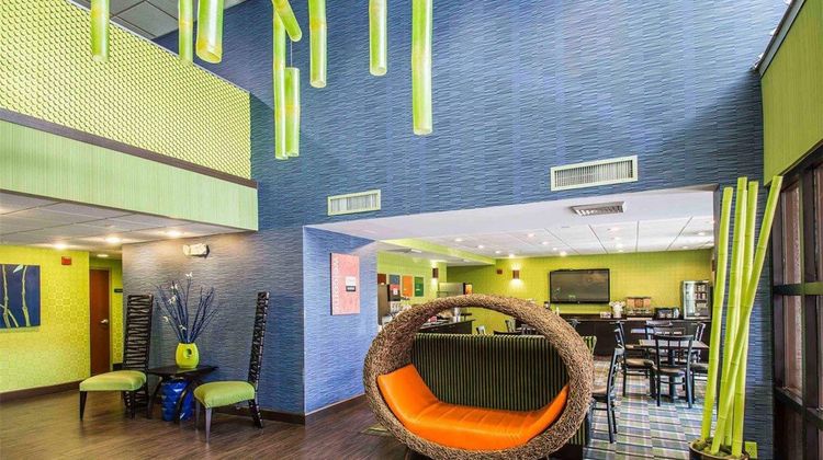 Comfort Inn & Suites-W. Palm Beach South Lobby