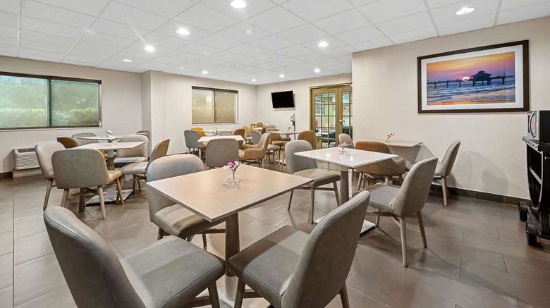 <b>Comfort Inn Restaurant</b>. Images powered by <a href="https://iceportal.shijigroup.com/" title="IcePortal" target="_blank">IcePortal</a>.