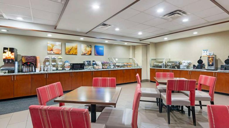 <b>Comfort Suites Downtown Orlando Restaurant</b>. Images powered by <a href="https://iceportal.shijigroup.com/" title="IcePortal" target="_blank">IcePortal</a>.