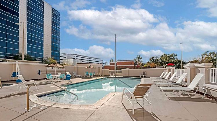 Comfort Suites Downtown Orlando Pool